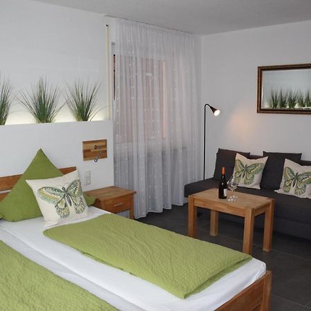 Weingut Manuel Sauer Hotel Nordheim am Main Bagian luar foto