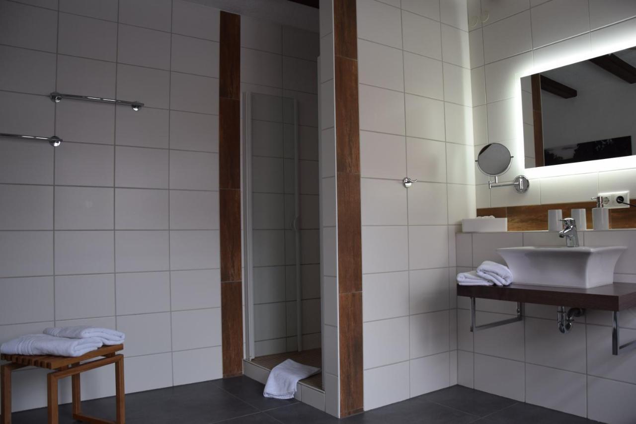 Weingut Manuel Sauer Hotel Nordheim am Main Bagian luar foto